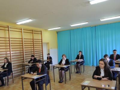 Egzamin gimnazjalny 2015_04 (Kopiowanie).JPG